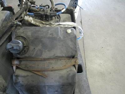 Freightliner Cascadia DEF Tank