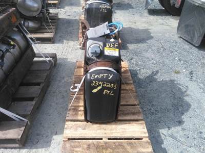 Freightliner M2 106 DEF Tank