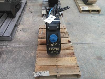 International 4400 DEF Tank