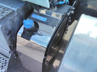 International LT DEF Tank