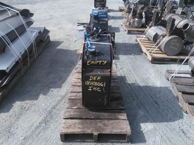 International LT DEF Tank