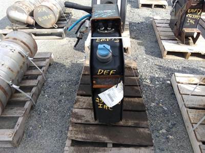 International LT DEF Tank