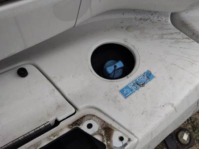 International LT DEF Tank