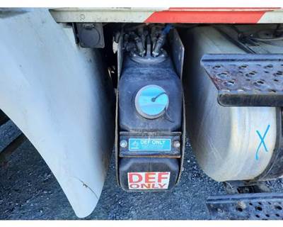 International MV DEF Tank