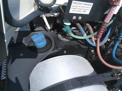 International ProStar Left DEF Tank for a International PROSTAR 122