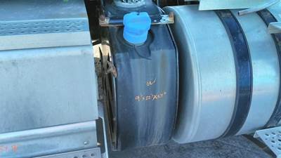 International ProStar Left DEF Tank for a International PROSTAR 122