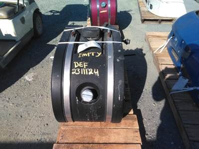 Kenworth T660 DEF Tank