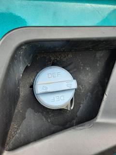 Kenworth T680 Left DEF Tank