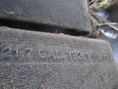 Kenworth T680 DEF Tank