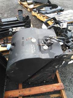 Kenworth T680 DEF Tank