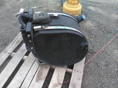 Kenworth T680 DEF Tank