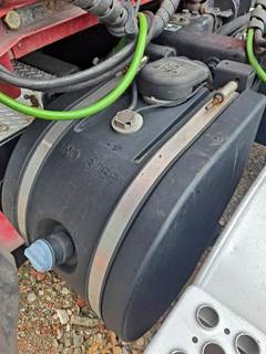 Kenworth T680 DEF Tank