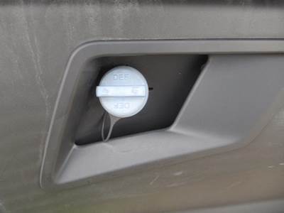 Kenworth T680 DEF Tank