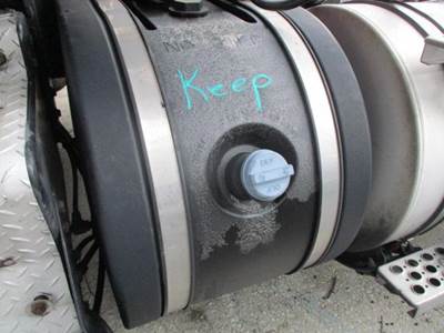 Kenworth T680 DEF Tank