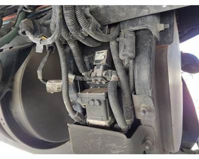 Kenworth T680 Left DEF Tank