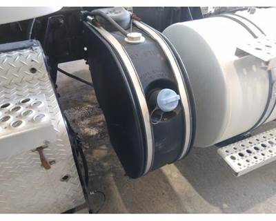 Kenworth T680 DEF Tank
