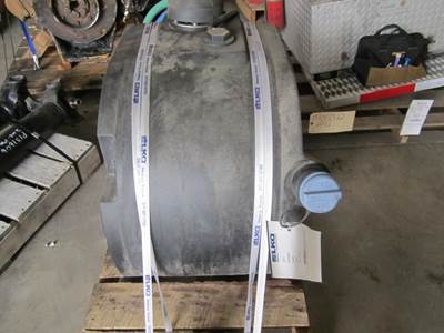 Kenworth T700 DEF Tank