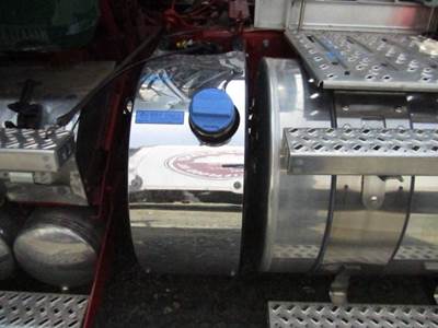 Mack Anthem DEF Tank