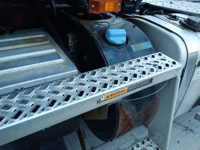 Mack Pinnacle CXU612 DEF Tank for a Mack CXU612