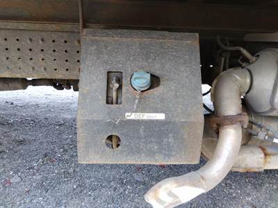 Mitsubishi Fuso FEC72S DEF Tank