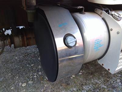 Peterbilt 337 DEF Tank