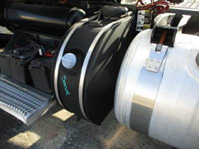 Peterbilt 348 DEF Tank