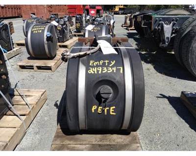 Peterbilt 386 DEF Tank