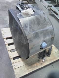 Peterbilt 567 DEF Tank