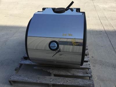 Peterbilt 579 DEF Tank