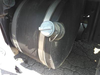 Peterbilt 579 DEF Tank