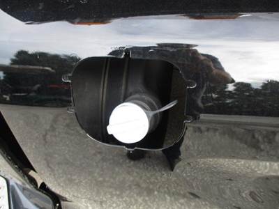 Peterbilt 579 DEF Tank