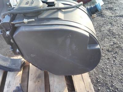 Peterbilt 579 DEF Tank