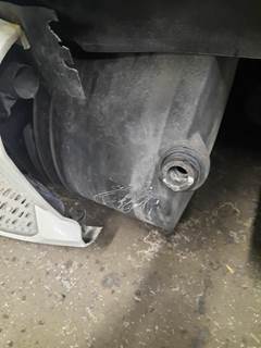 Peterbilt 579 DEF Tank