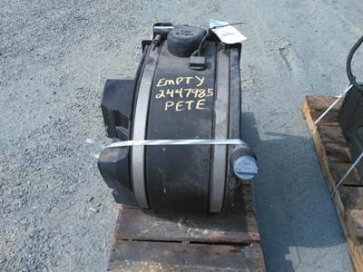 Peterbilt 579 DEF Tank