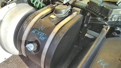 Peterbilt 579 Left DEF Tank