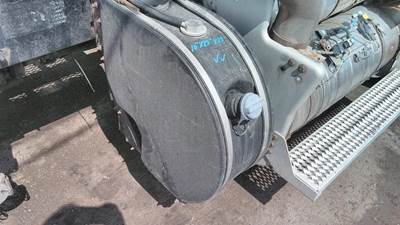 Peterbilt 579 Right DEF Tank