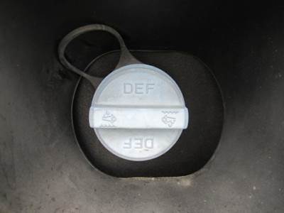 Peterbilt 579 DEF Tank