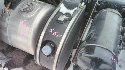 Peterbilt 579 Left DEF Tank