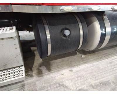 Peterbilt 579 Left DEF Tank
