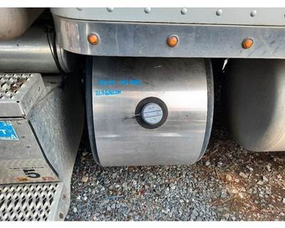 Peterbilt 579 Left DEF Tank