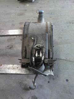 Peterbilt 587 DEF Tank