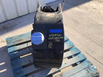 Volvo VNL DEF Tank