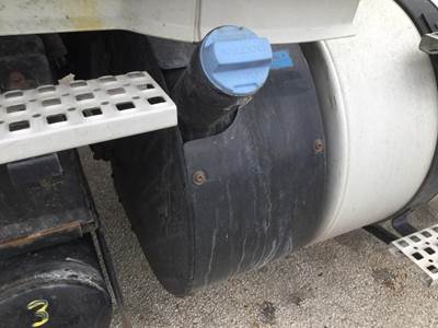 Volvo VNL Left DEF Tank
