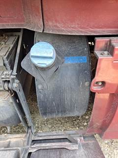 Volvo VNL Left DEF Tank