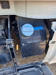 Volvo VNL Left DEF Tank