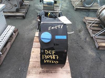 Volvo VNL DEF Tank
