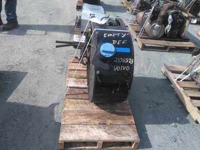 Volvo VNL Right DEF Tank