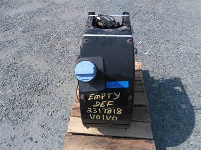 Volvo VNL DEF Tank