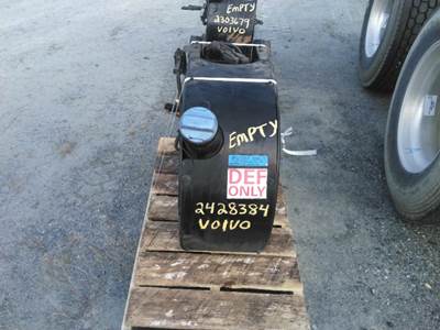 Volvo VNL Left DEF Tank
