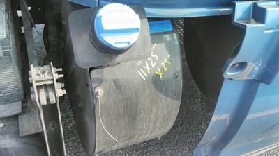 Volvo VNL Left DEF Tank